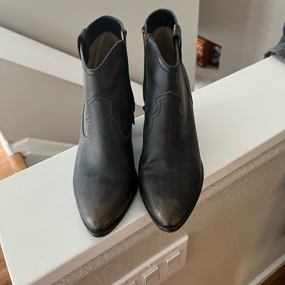 FRYE cowboy-style boots, size 8 - Picture 1 of 5